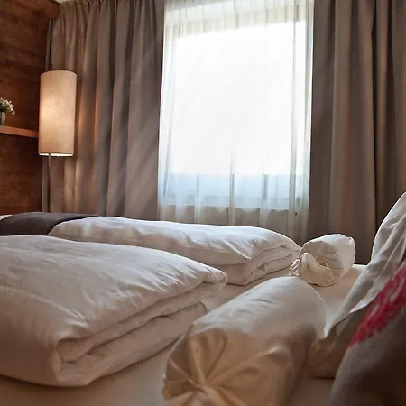 Ariston Dolomiti Aparthotel 3*